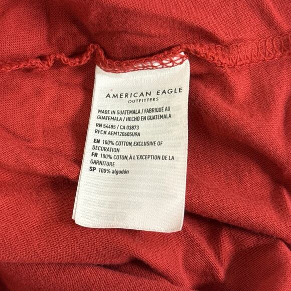 American Eagle x Disney Mickey Mouse Holiday Red Tee Shirt Men’s L Unisex NWT - Picture 9 of 10